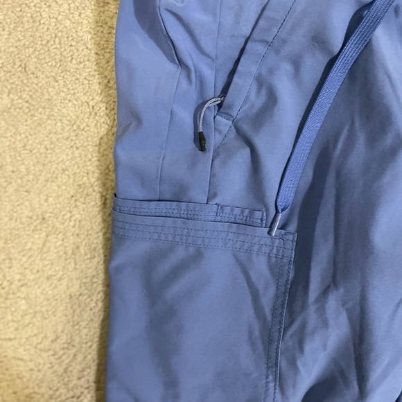 Scrub sets - Picture 7 of 10